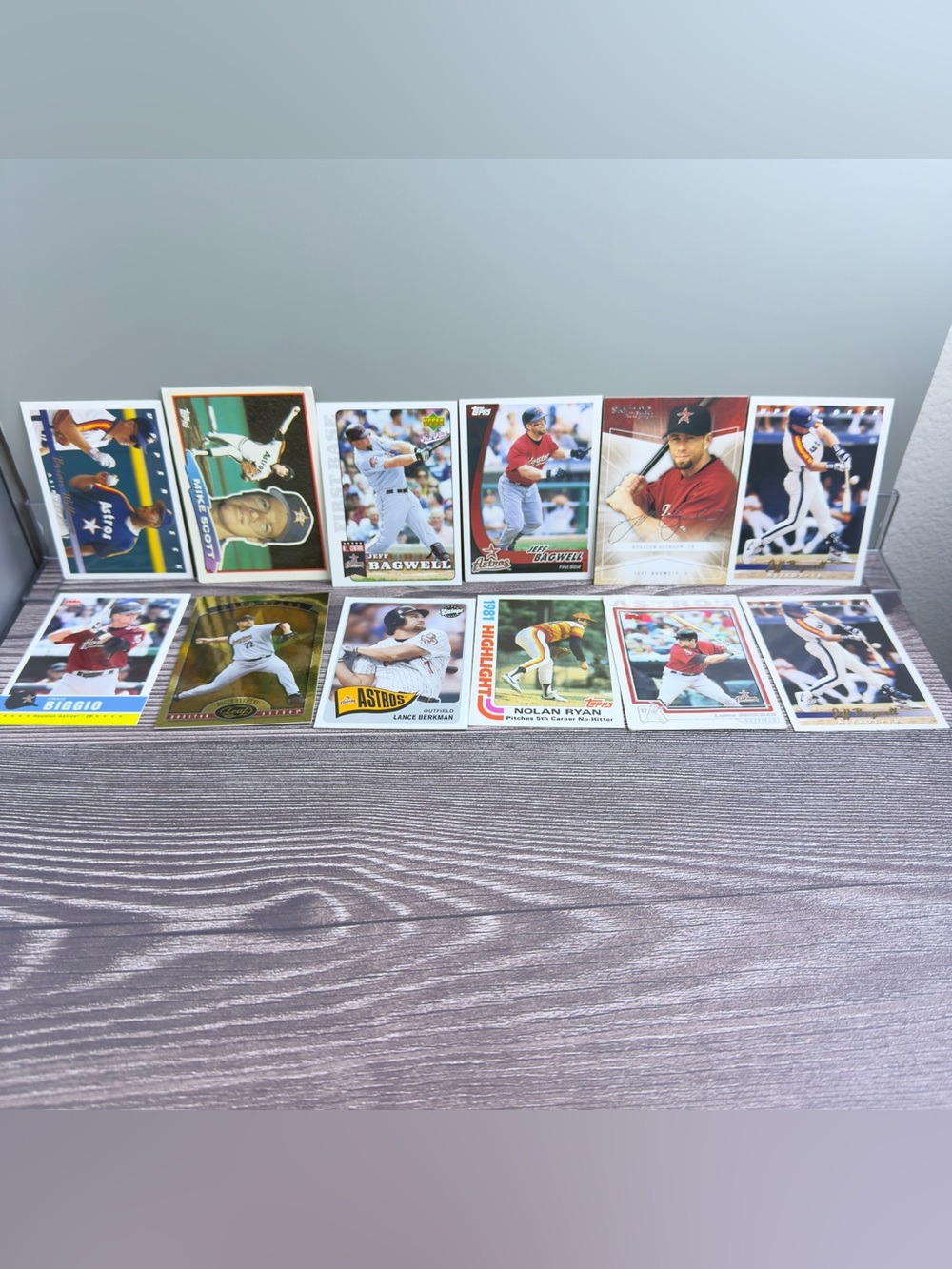 Houston Astros Card Lot of 12 Bagwell Biggio Nolan Ryan Berkman +